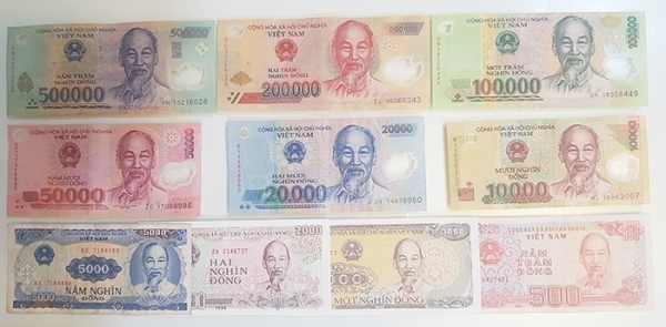 베트남지폐. 12종의 베트남 지폐의 인물은 모두 호치민이다. '호 아저씨'로 불리기를 원했던 서민적 지도자 호치민은 베트남의 국부로 추앙받고 있다. (사진=석태문)