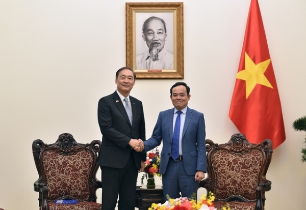 Phó thủ tướng Trần Lưu Quang gặp Chủ tịch KOICA Chang Won-sam chiều 19/3. Ảnh: VGP
