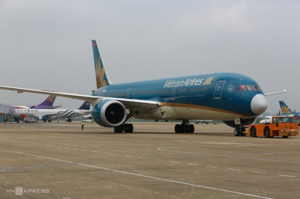 Máy bay tại sân bay Tân Sơn Nhất. Ảnh: Thành Nguyễn
